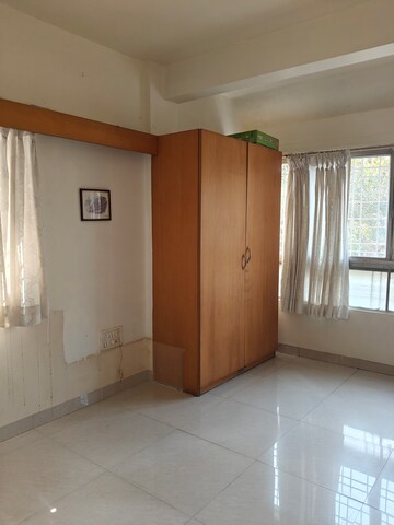 Room in 3 BHK Apartment at Madhav Residency, Aundh – for Rent