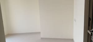 Room in 1 BHK Apartment at Dheeraj Solitaire, Malad West – for Rent