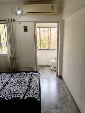 Room in 2 BHK Apartment at Bandra West – for Rent