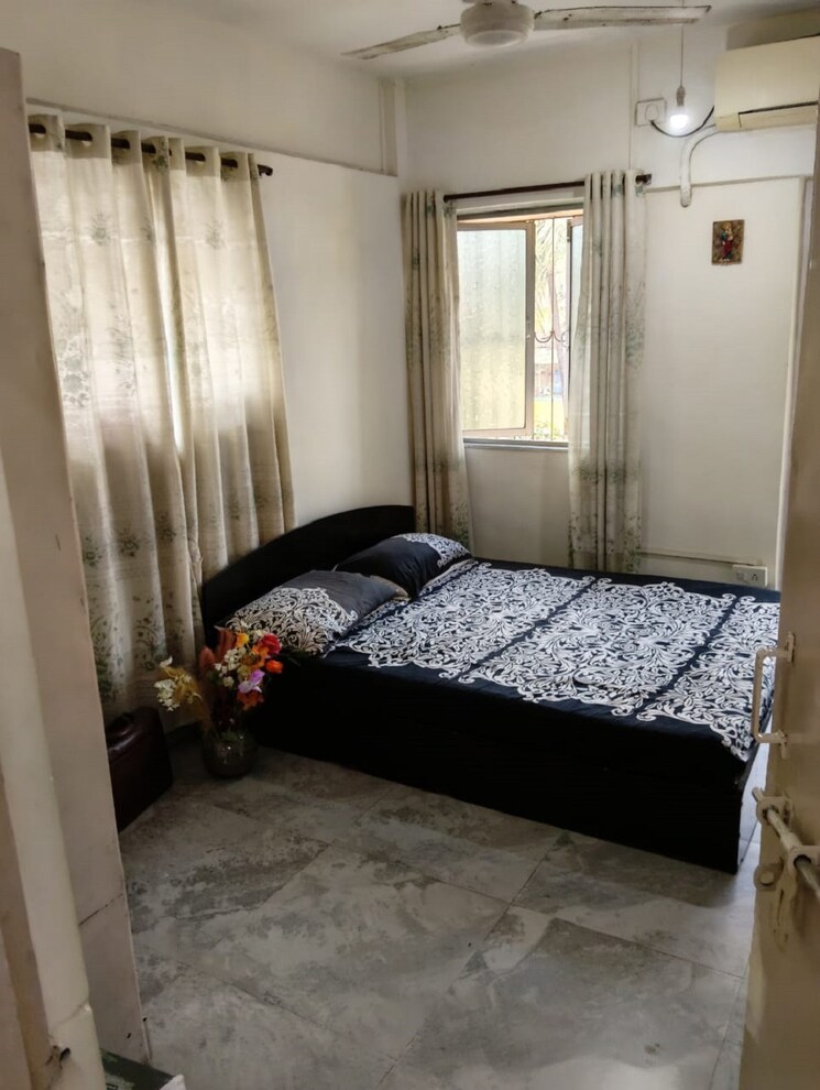 Bedroom, bandra west 2 Bedroom 700 Sq.Ft. Apartment In Bandra West Mumbai 9562217