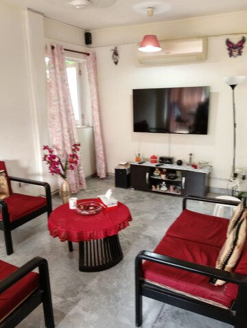 2 BHK Apartment For Rent in Bandra West