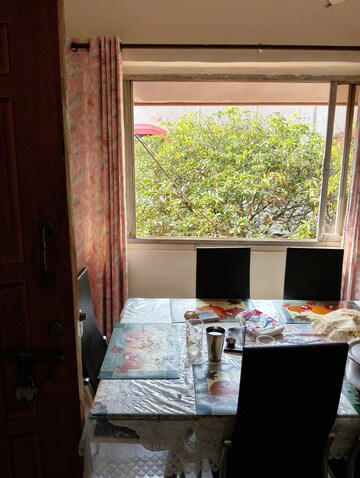 Room in 2 BHK Apartment at Bandra West – for Rent