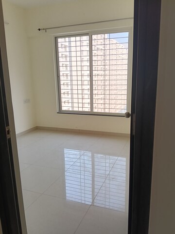 Room in 2 BHK Apartment at Kolte Patil Life Republic, Hinjewadi – for Rent