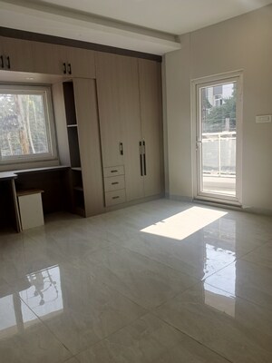 Room in 3 BHK Apartment at Himayath Nagar – for Sale