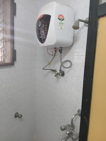 Bathroom in 2 BHK Apartment at Diamond Apartment Powai, Powai – for Rent