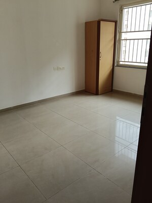 Room in 3 BHK Apartment at Kolte Patil Life Republic, Hinjewadi – for Rent