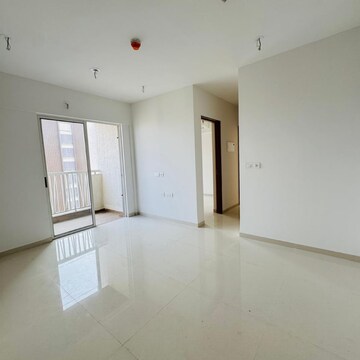 Room in 2 BHK Apartment at Lodha Upper Thane, Mankoli – for Rent