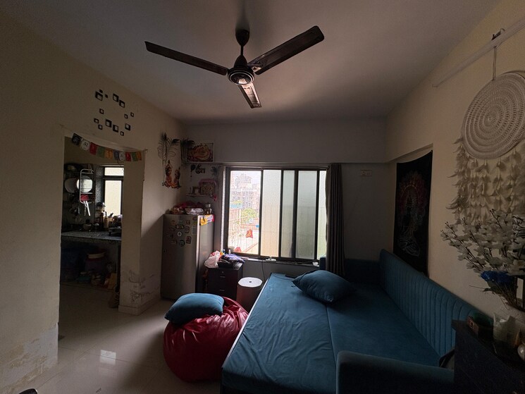 Living Room, dadar west 1 Bedroom 300 Sq.Ft. Apartment In Dadar West Mumbai 9562401