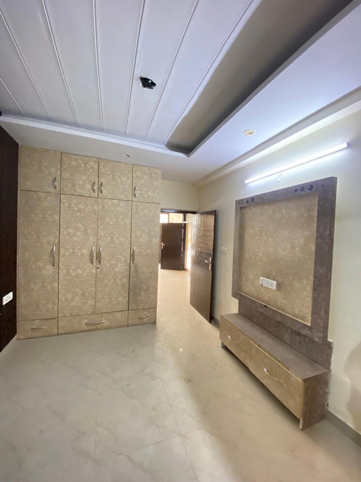 Room, ms-enclave-zirakpur 2 Bedroom 900 Sq.Ft. Apartment In Dhakoli Zirakpur 9562423