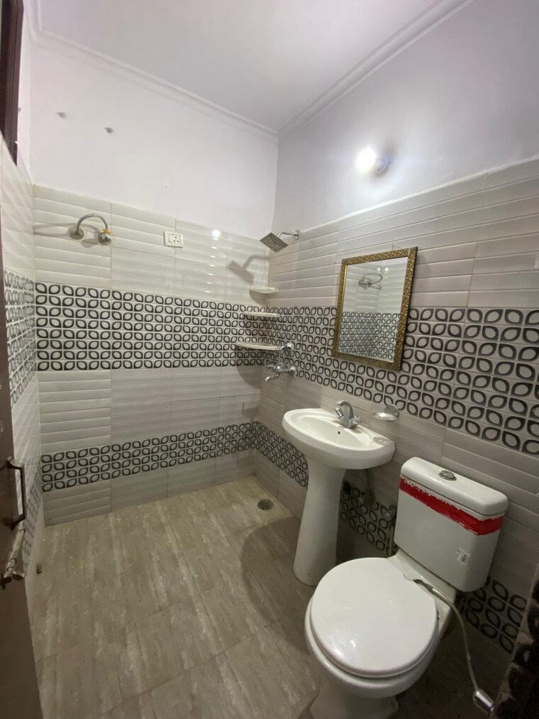 Bathroom, ms-enclave-zirakpur 2 Bedroom 900 Sq.Ft. Apartment In Dhakoli Zirakpur 9562423