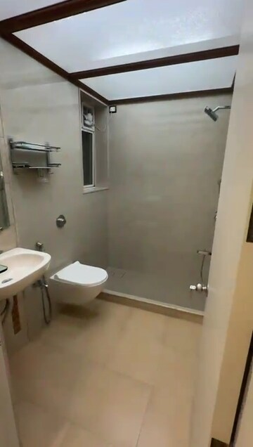 Bathroom in 4 BHK Apartment at Vile Parle West – for Rent