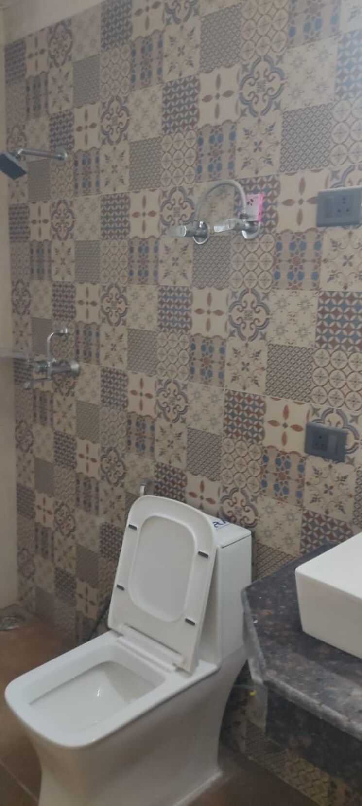 Bathroom, sikka-kimantra-greens 3 Bedroom 1700 Sq.Ft. Apartment In Sector 79 Noida 9562438