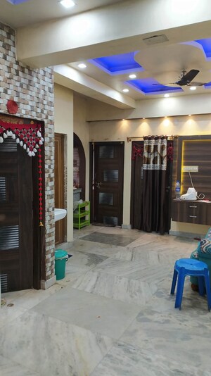 Room in 3 BHK Apartment at Sodepur – for Sale