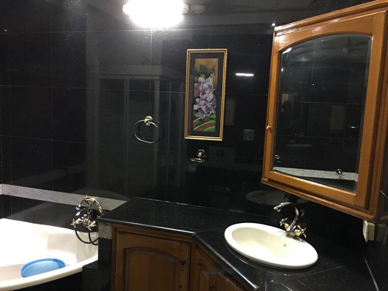 Bathroom, sector 16 4 Bedroom 2150 Sq.Ft. Independent House In Sector 16 Panchkula 9562477