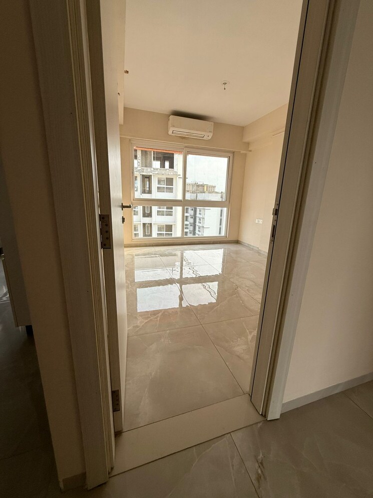 Room, concrete-sai-samast 3 Bedroom 1147 Sq.Ft. Apartment In Chembur Mumbai 9562489