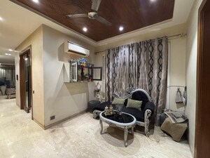 Building Lobby in 3 BHK Builder Floor at Greater Kailash I – for Rent