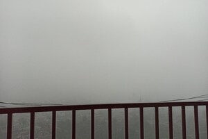 Room in 3 BHK Apartment at Amrapali Golf Homes, Sector 4 Greater Noida – for Sale