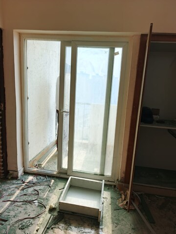 Kitchen in 3 BHK Apartment at Amrapali Golf Homes, Sector 4 Greater Noida – for Sale