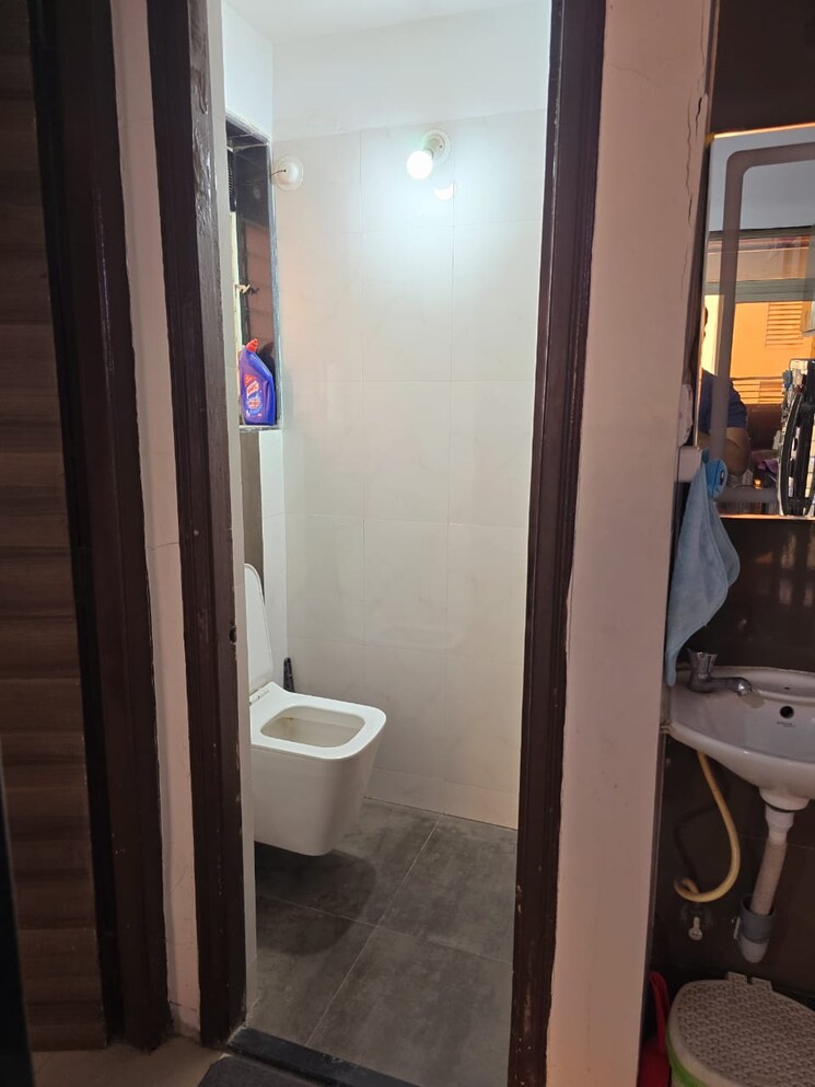 Bathroom, siddharth-geetanjali-heights 2 Bedroom 1120 Sq.Ft. Apartment In Kharghar Sector 34c Navi Mumbai 9562499