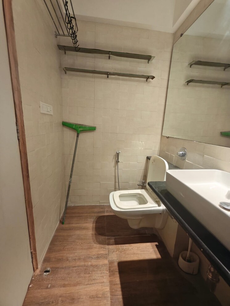 Bathroom, krishiv-enclave 3 Bedroom 1566 Sq.Ft. Apartment In Chembur Mumbai 9562514