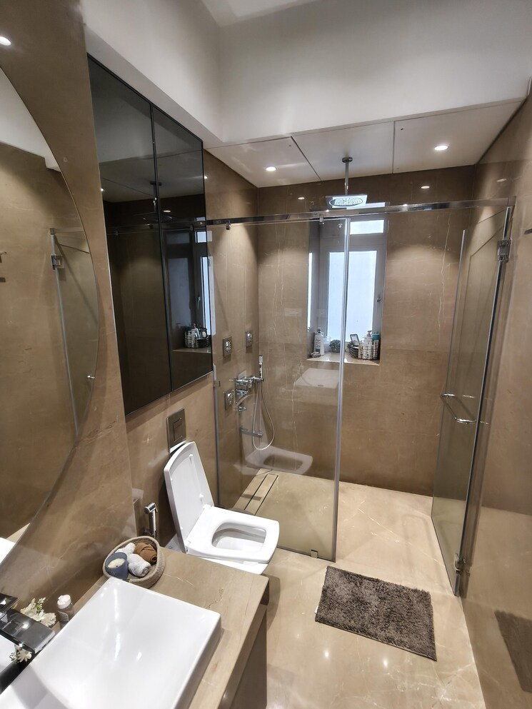 Bathroom, lodha-the-park 3 Bedroom 1570 Sq.Ft. Apartment In Worli Mumbai 9562512