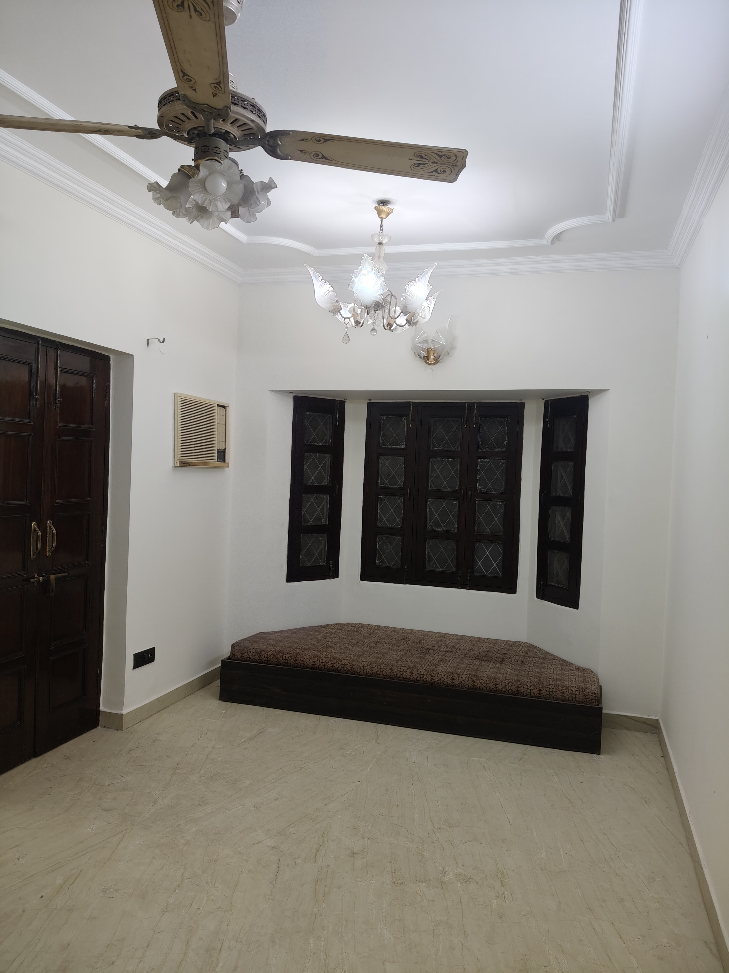 3 BHK Builder Floor For Rent in Pant Nagar