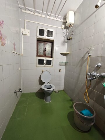 Bathroom in 2 BHK Apartment at Kaveri CHS Mumbai, Chembur – for Rent