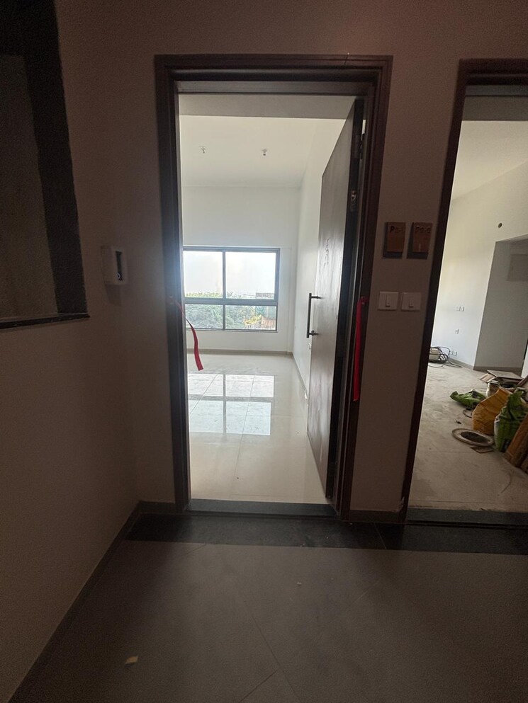 Room, kalpataru-immensa-d 1 Bedroom 450 Sq.Ft. Apartment In Kolshet Road Thane 9562486