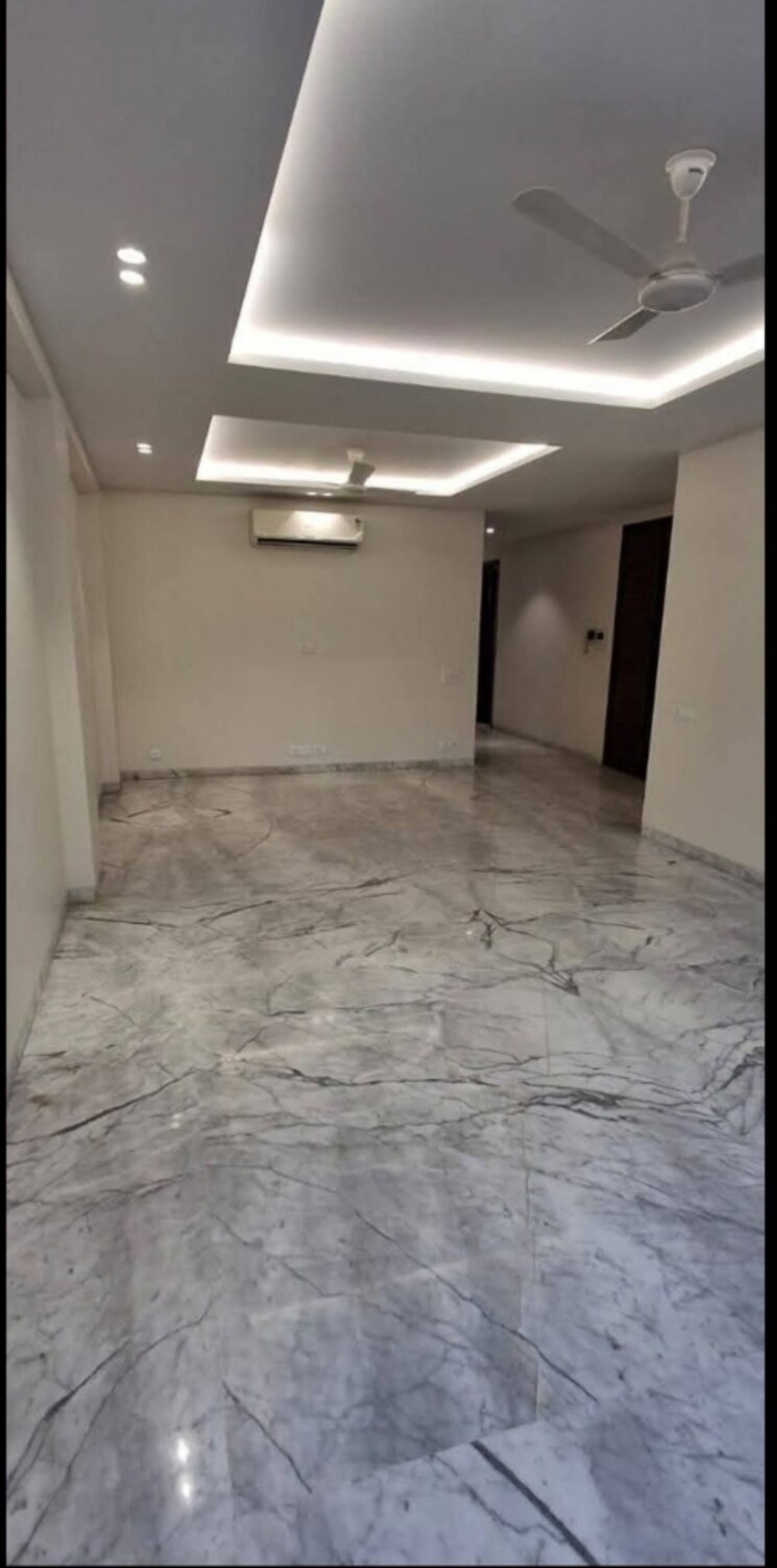 Living Room, greater kailash i 3 Bedroom 2000 Sq.Ft. Builder Floor In Greater Kailash I Delhi 9562648