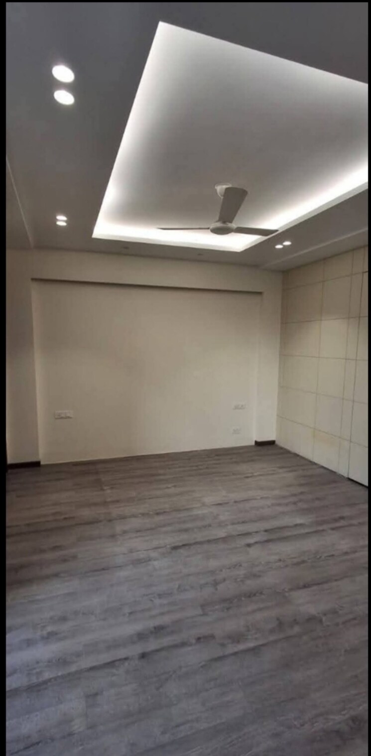 Master Bedroom, greater kailash i 3 Bedroom 2000 Sq.Ft. Builder Floor In Greater Kailash I Delhi 9562648