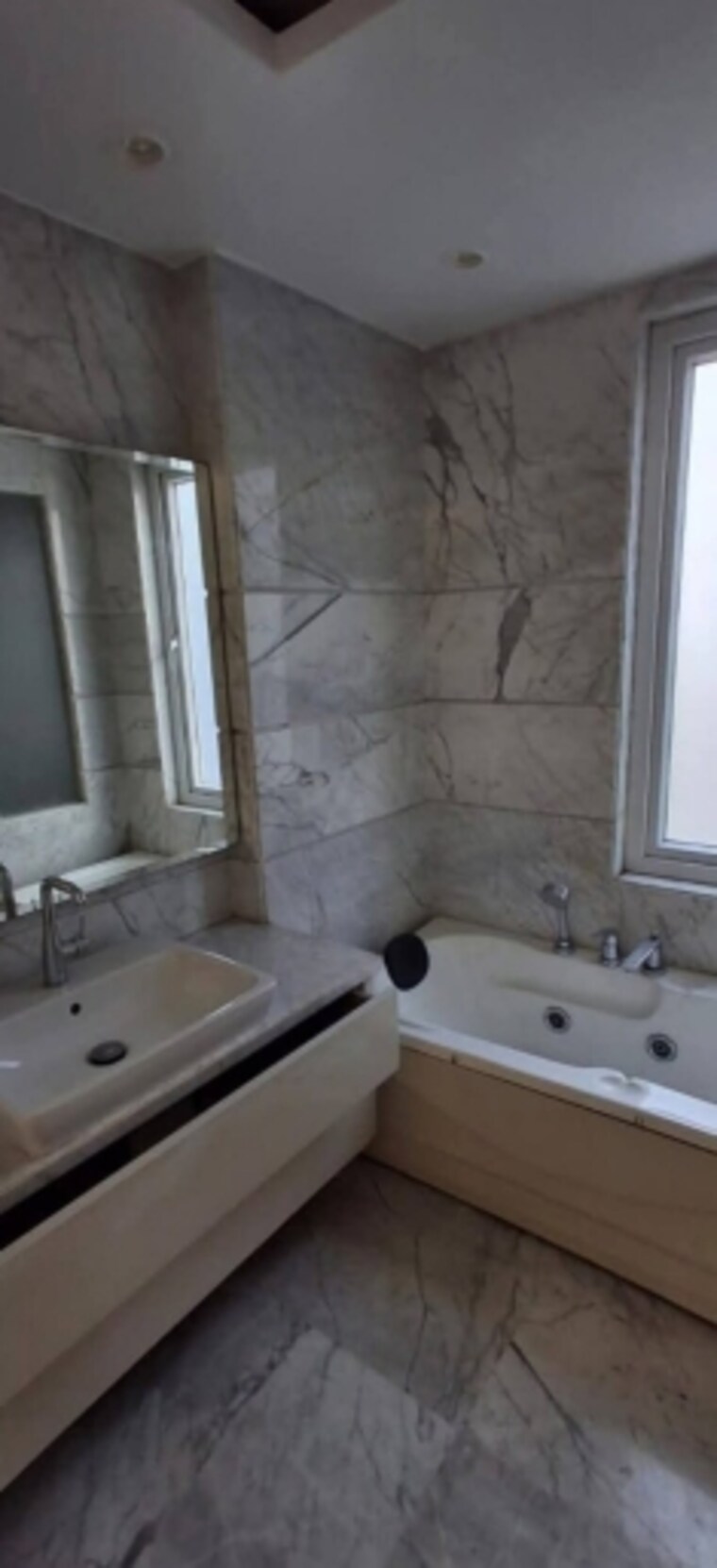 Attached Bathroom, greater kailash i 3 Bedroom 2000 Sq.Ft. Builder Floor In Greater Kailash I Delhi 9562648