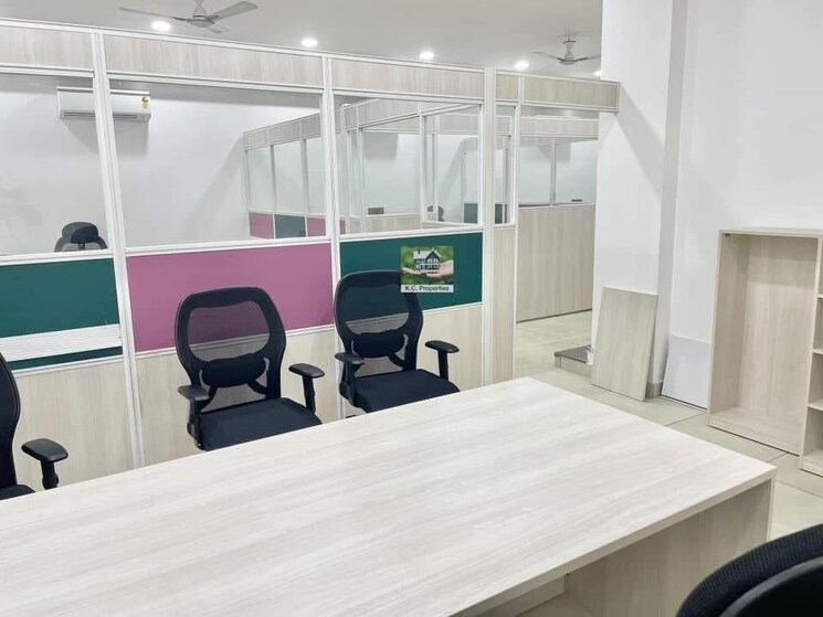 Team Area, defence colony Commercial Office Space 1800 Sq.Ft. In Defence Colony Delhi 9562652
