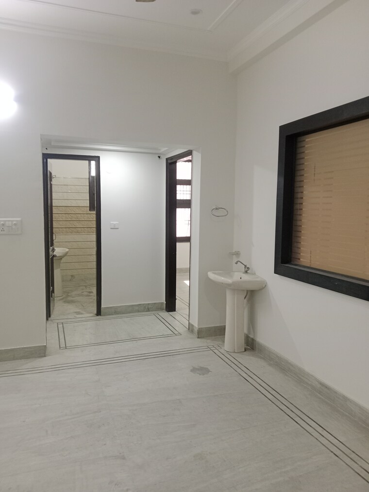 Room, sector 13 2 Bedroom 1100 Sq.Ft. Builder Floor In Sector 13 Panipat 9562681