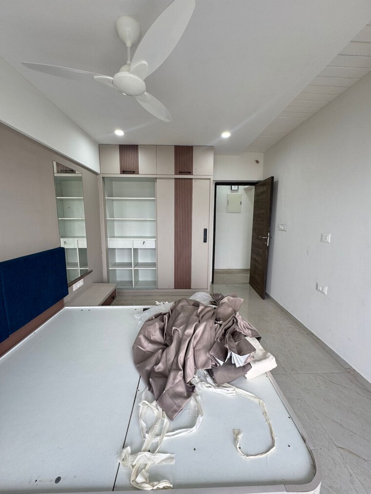 Team Area, sri-zynergy 2 Bedroom 834 Sq.Ft. Apartment In Suman Nagar Mumbai 9562615