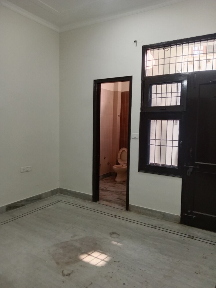 Room, sector 13 2 Bedroom 1100 Sq.Ft. Builder Floor In Sector 13 Panipat 9562681
