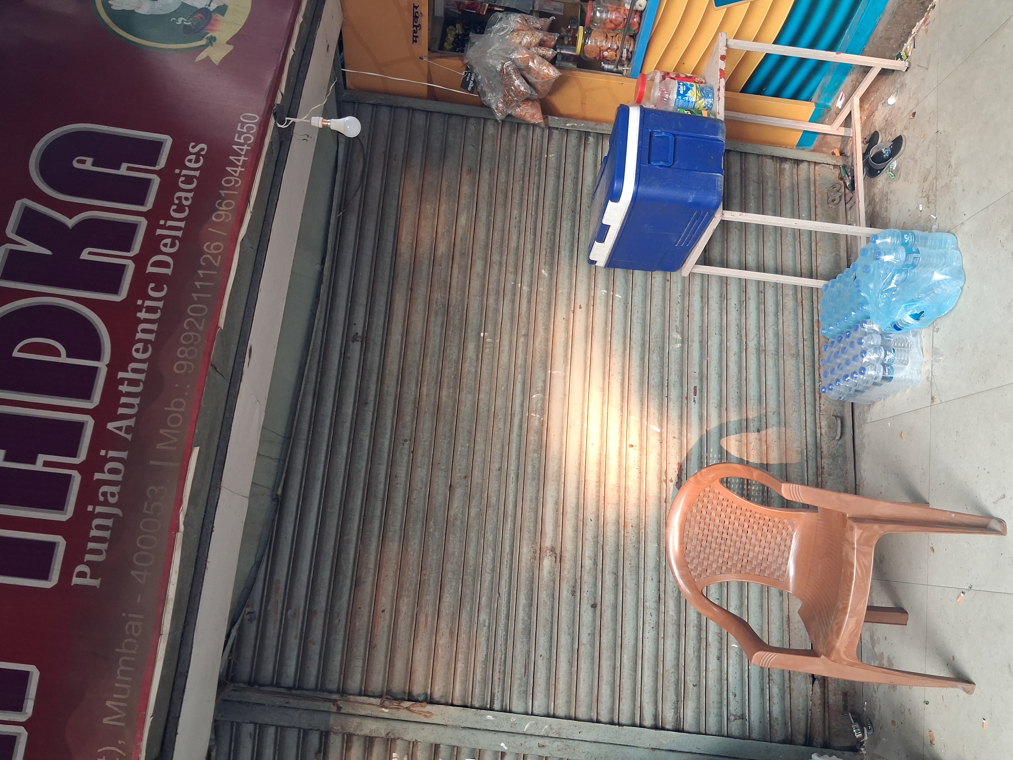 Retail Shop For Rent in Andheri CHS