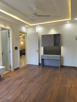 Room in 3 BHK Builder Floor at Sector 85 – for Sale