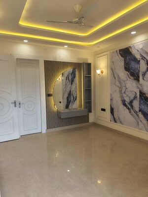 Room in 3 BHK Builder Floor at Sector 85 – for Sale