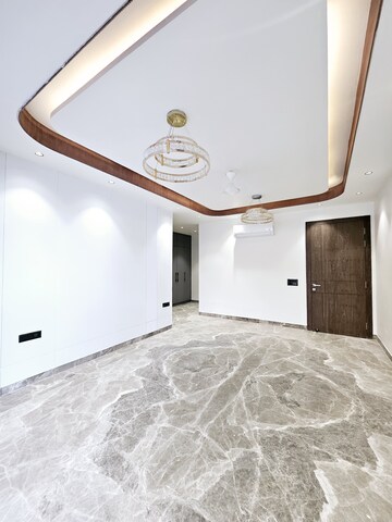 Room in 4 BHK Builder Floor at Sushant Lok I – for Sale