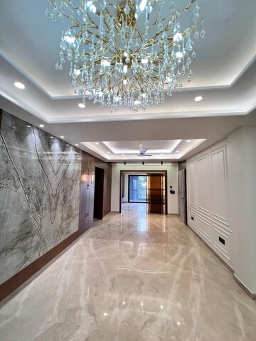 Building Lobby in 4 BHK Builder Floor at Ansal API Esencia, Sector 67 – for Sale