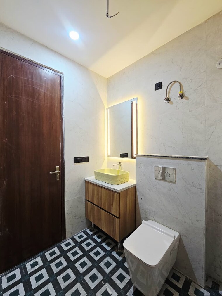 Bathroom, ansal-api-versalia 4 Bedroom 2502 Sq.Ft. Builder Floor In Sector 67a Gurgaon 9562910