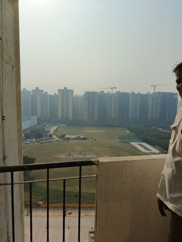 3 BHK Apartment – Exterior View View at Amrapali Golf Homes, Sector 4 Greater Noida - for Sale