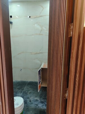 Bathroom in 3 BHK Builder Floor at BPTP District 3, Sector 85 – for Sale