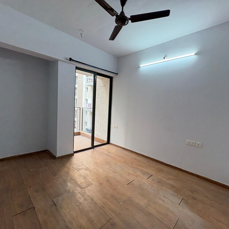 Master Bedroom, lodha-lakeshore-greens 2.5 Bedroom 850 Sq.Ft. Apartment In Hedutane Thane 9563043