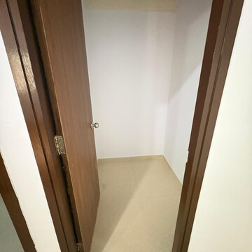 Room in 2.5 BHK Apartment at Lodha Lakeshore Greens, Hedutane – for Sale