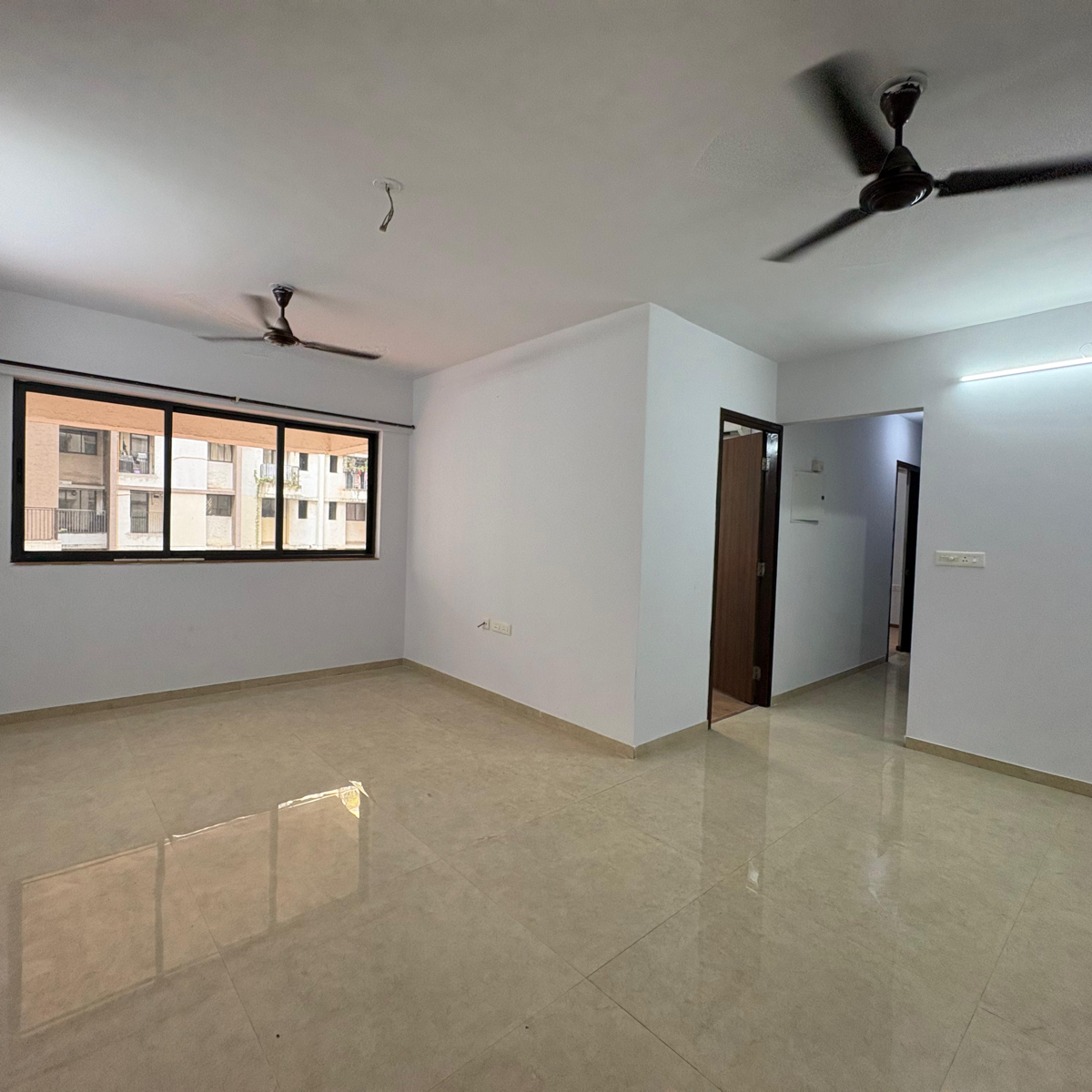 2.5 BHK Apartment For Sale in Lodha Lakeshore Greens