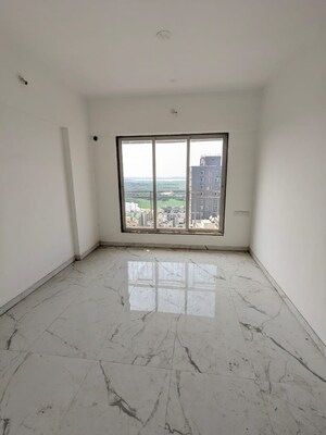 2 BHK Apartment For Sale in Dharti Pressidio, Kandivali West