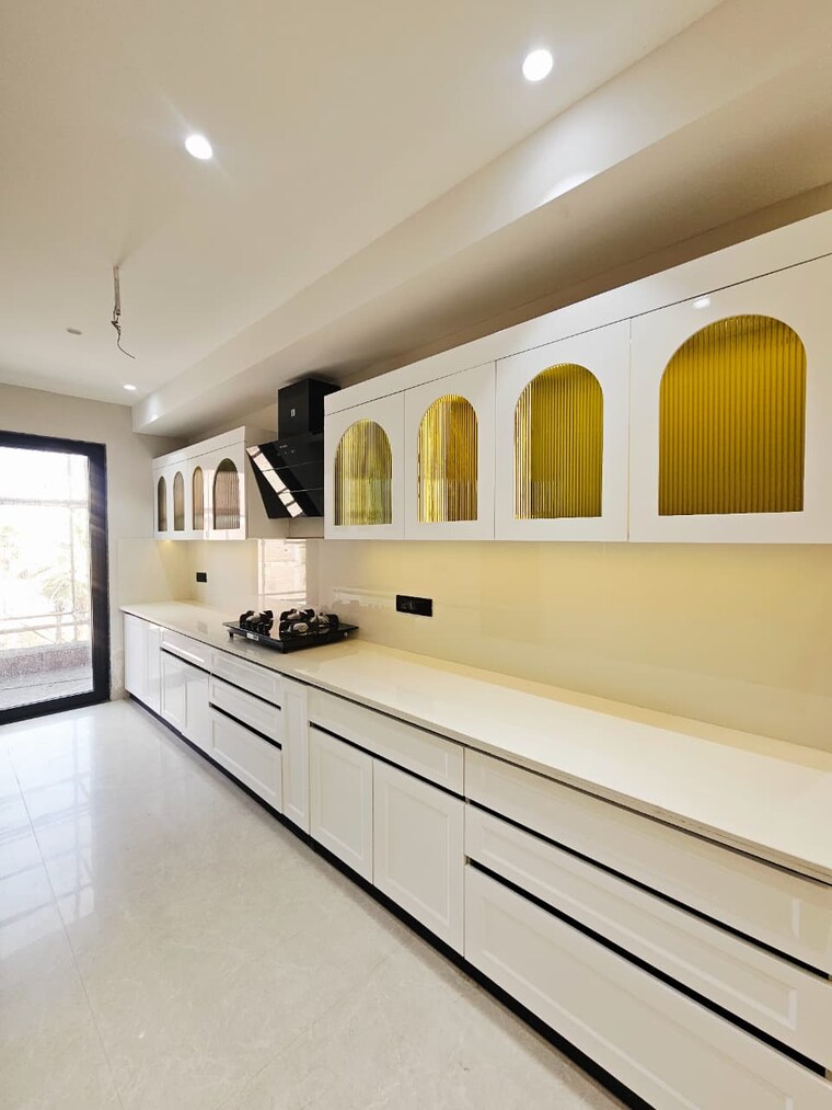 Kitchen, ansal-api-versalia-2 4 Bedroom 2700 Sq.Ft. Builder Floor In Sector 67a Gurgaon 9563035