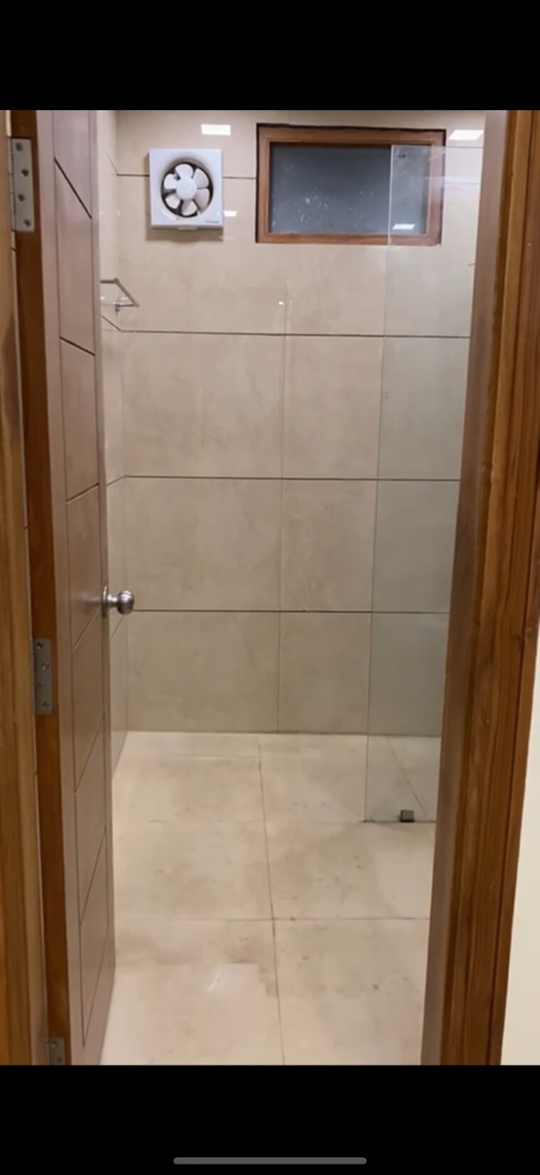 Bathroom, sector 85 3 Bedroom 2250 Sq.Ft. Builder Floor In Sector 85 Faridabad 9563029