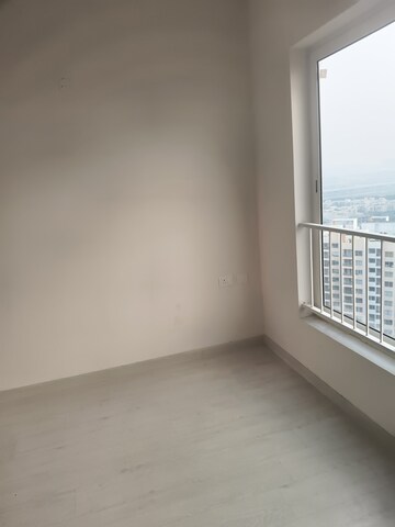 Room in 3 BHK Apartment at Shapoorji Pallonji Joyville Phase 2, Sector 102 – for Rent